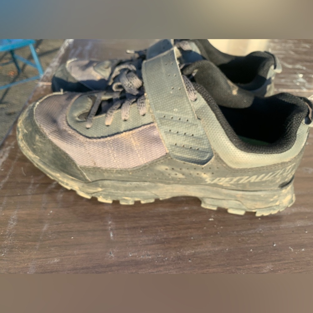 Specialized time 1.0 bike shoes  mens 9 guc